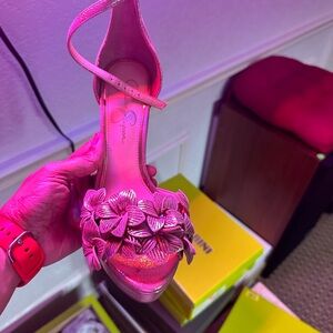 Jessica Simpson Mayfaran color rose gold size 8